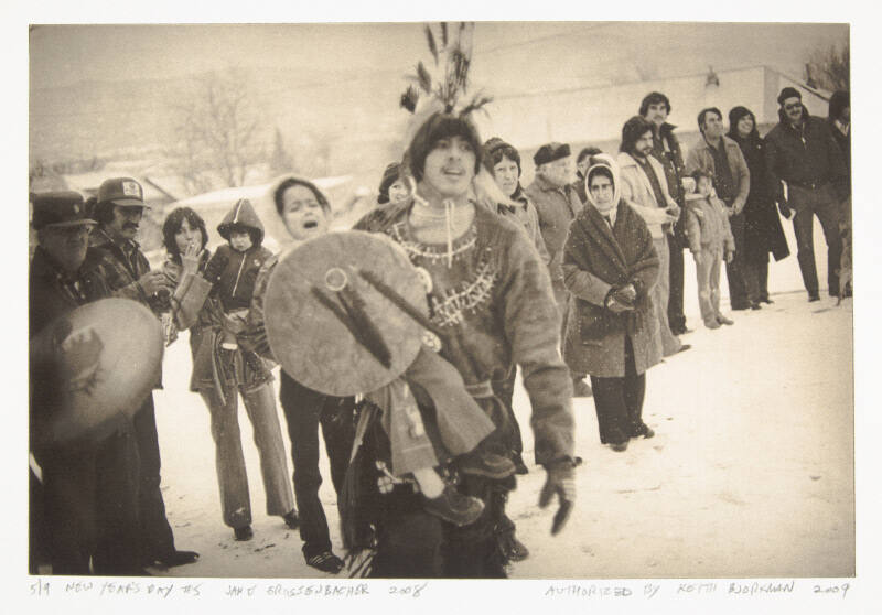 New Year's Day, Los Comanches De La Serna